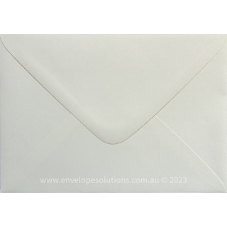 Card Envelope - 131 x 187mm Knight Smooth Cream 140gsm